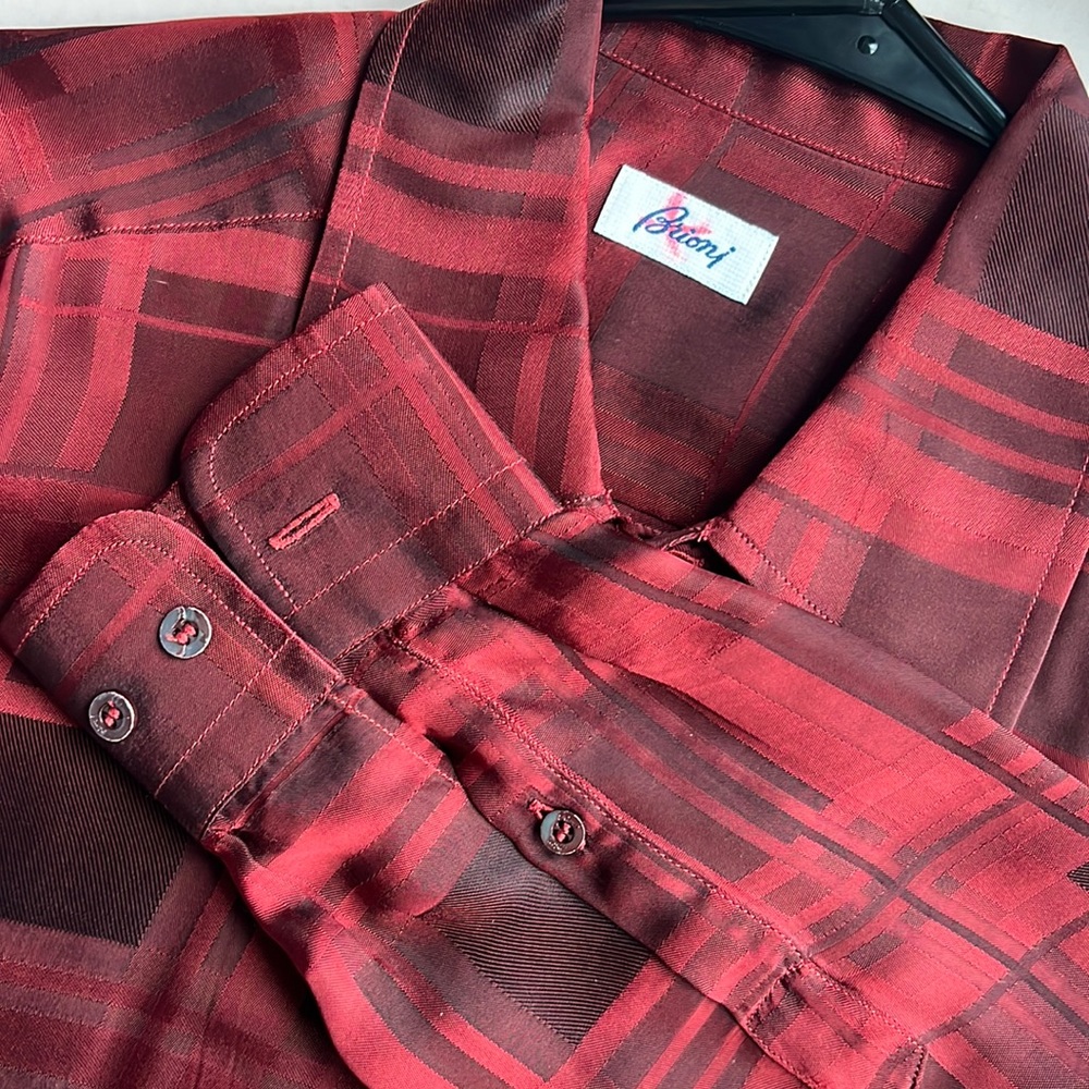 Stunning Brioni Shirt in Red-Plaid Pattern. Long-sleeved Button Down. Sz Small